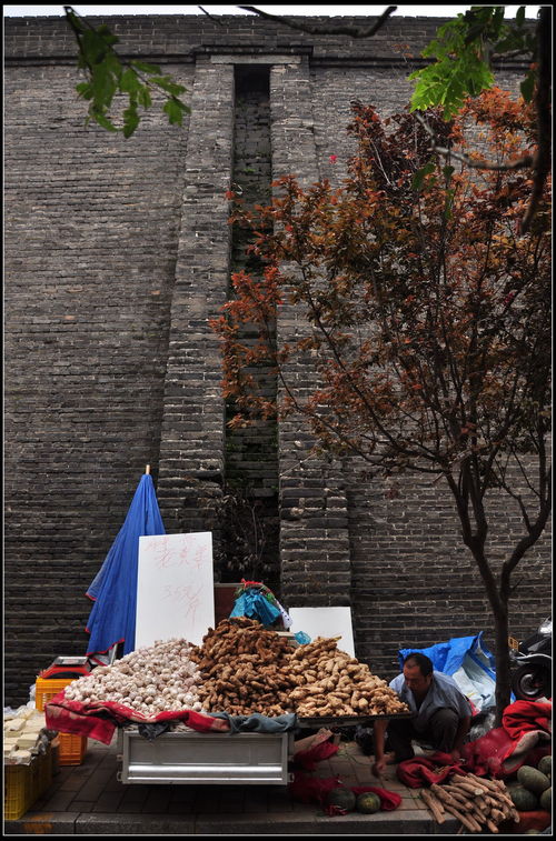古都西安 三 城墻之內的便民早市原來是這樣的